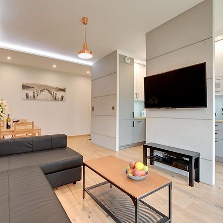 Central Apartment - Free Private Parking Gdansk Ngoại thất bức ảnh