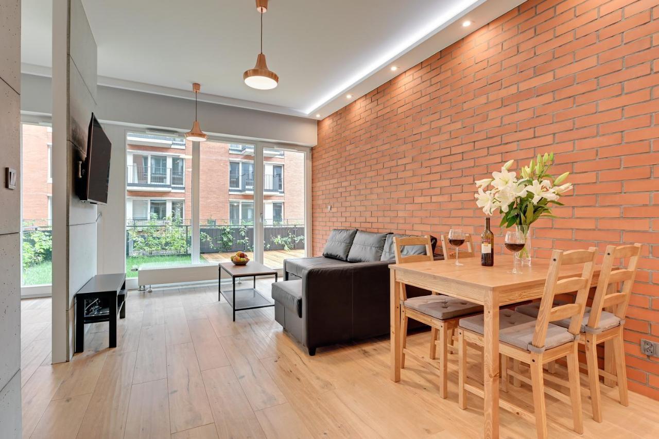 Central Apartment - Free Private Parking Gdansk Ngoại thất bức ảnh